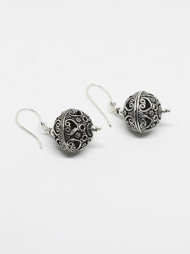Angel caller earring