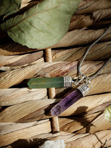 Mineral pendulum
